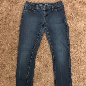 The limited jeans size 8